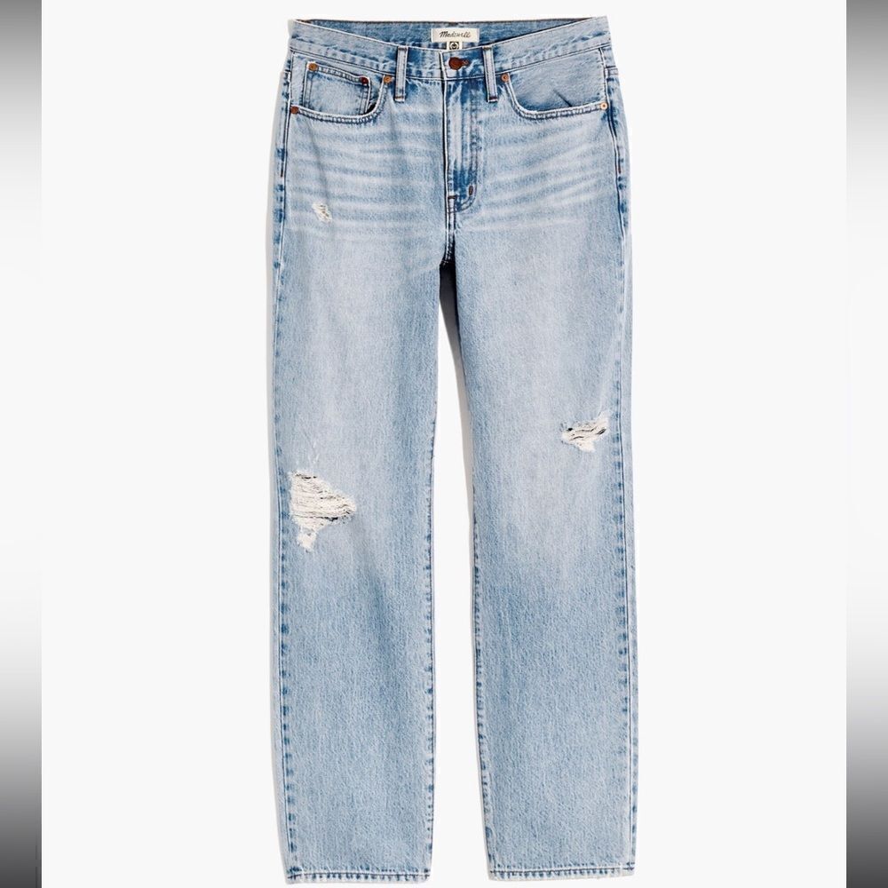 NWT Madewell Relaxed Jeans in Cresthaven Wash: Ripped Edition in size 26